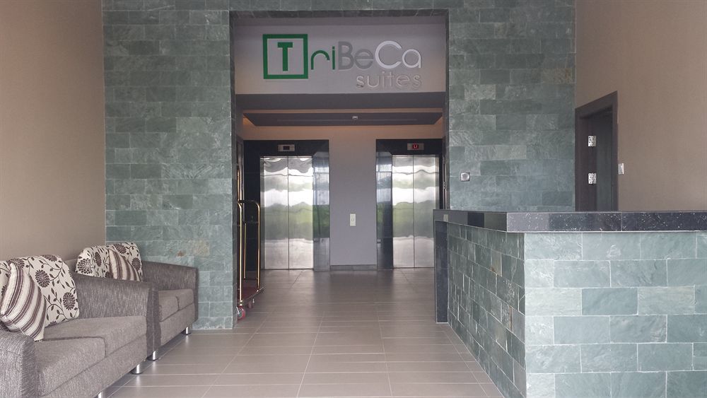 Tribeca Suites Кучинг Екстериор снимка