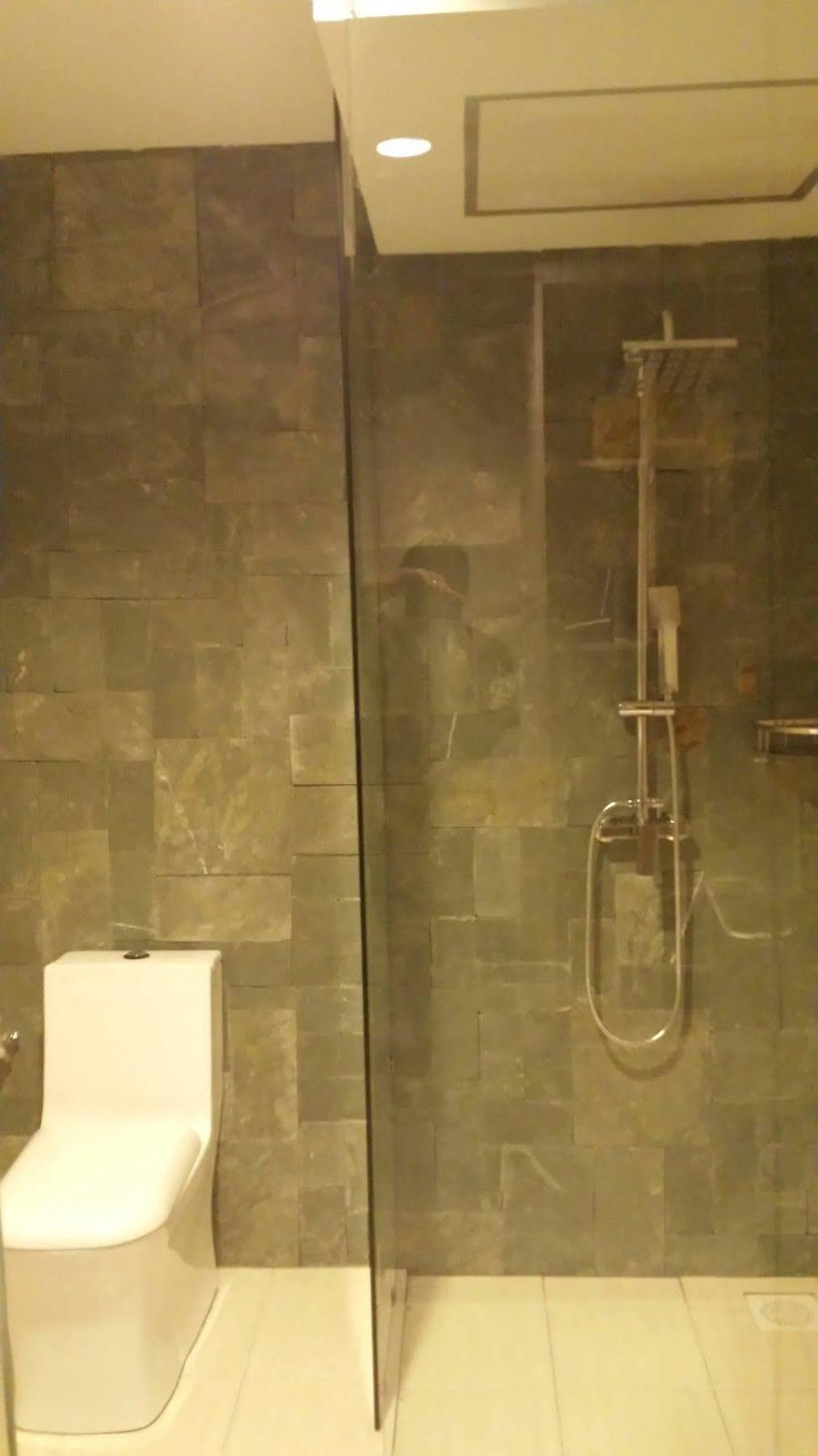 Tribeca Suites Кучинг Екстериор снимка